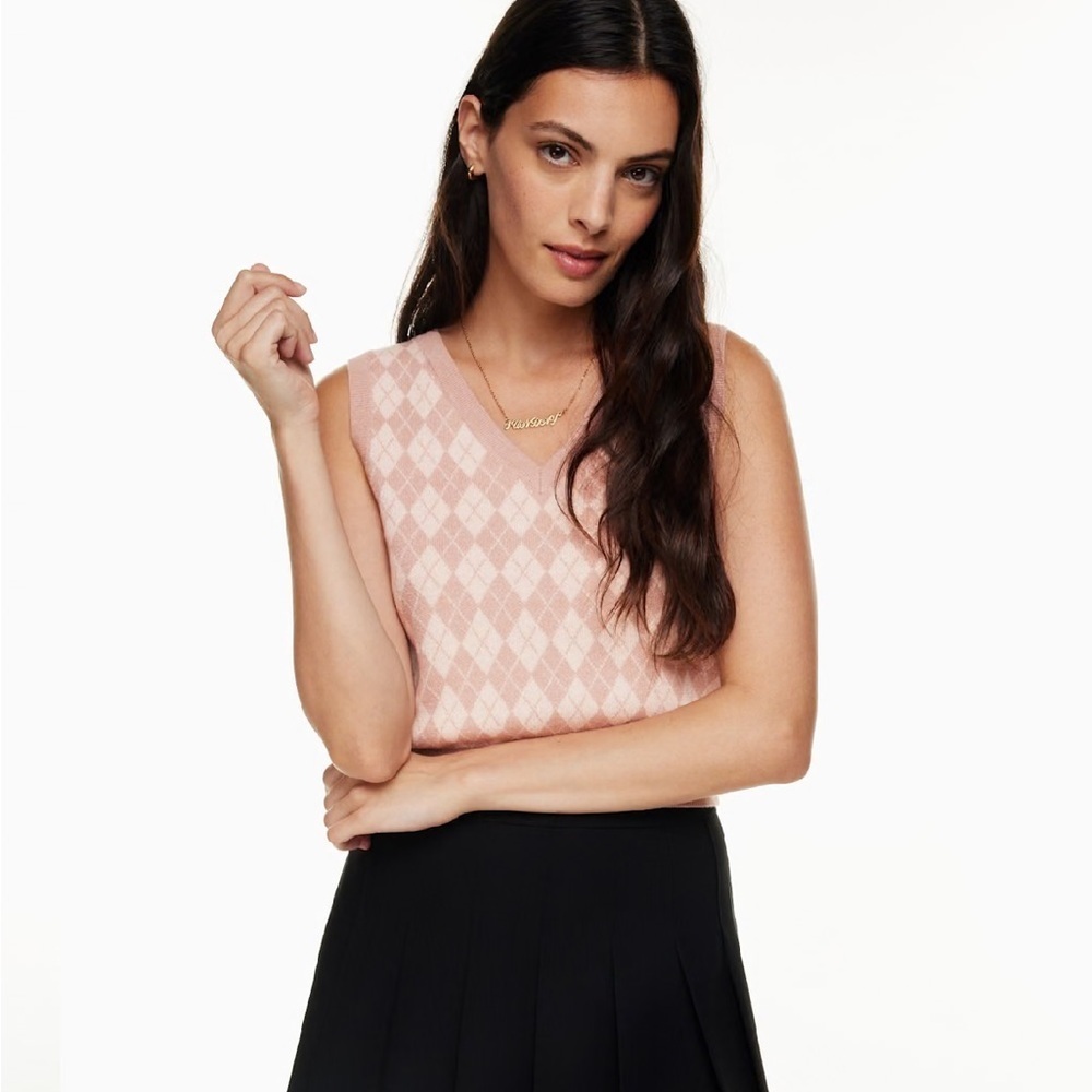 Aritzia Sunday Best Sleeveless Top/Vest